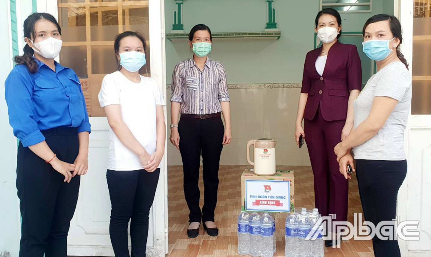  Các tình nguyện viên được bố trí nơi nghỉ ngơi, sinh hoạt đảm bảo có được tinh thần và thể lực tốt để phục vụ chống dịch.