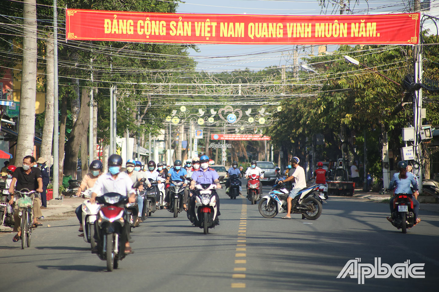 Nhịp sống nhộn nhịp trở lại.