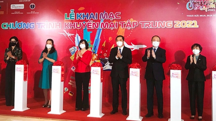 Delegates at the launch ceremony (Photo: NDO/Hoang Liem).