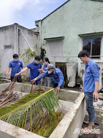 Các mô hình khởi nghiệp của ĐVTN đang cần những giải pháp tháo gỡ để vượt qua khó khăn do đại dịch Covid-19. (Ảnh: Mô hình nuôi trùng quế của ĐVTN TX. Cai Lậy).