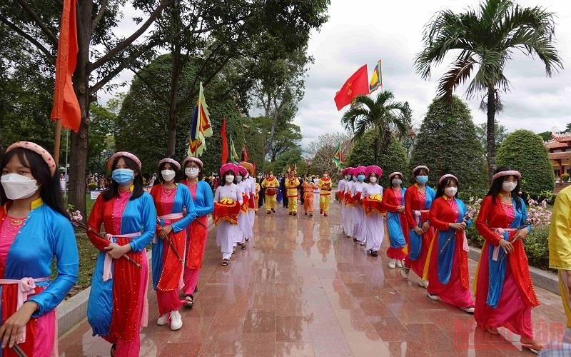 (Source: NDO)  A ceremony was held in the central province of BinhDinh, to mark the Ngoc Hoi-Dong Da victory.