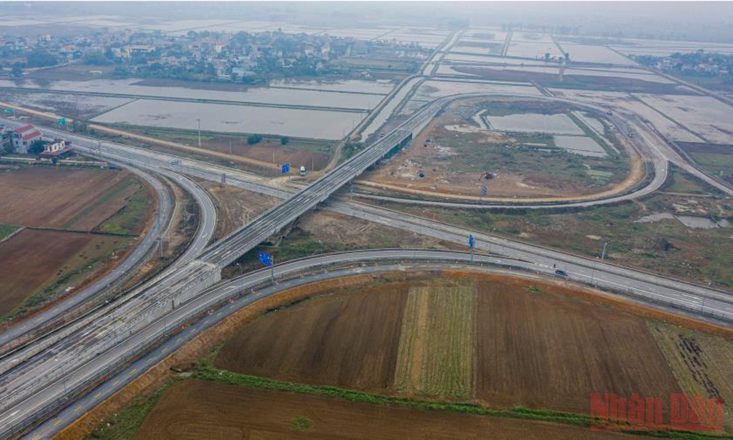 Cao tốc bắc-nam đoạn Cao Bồ - Mai Sơn.