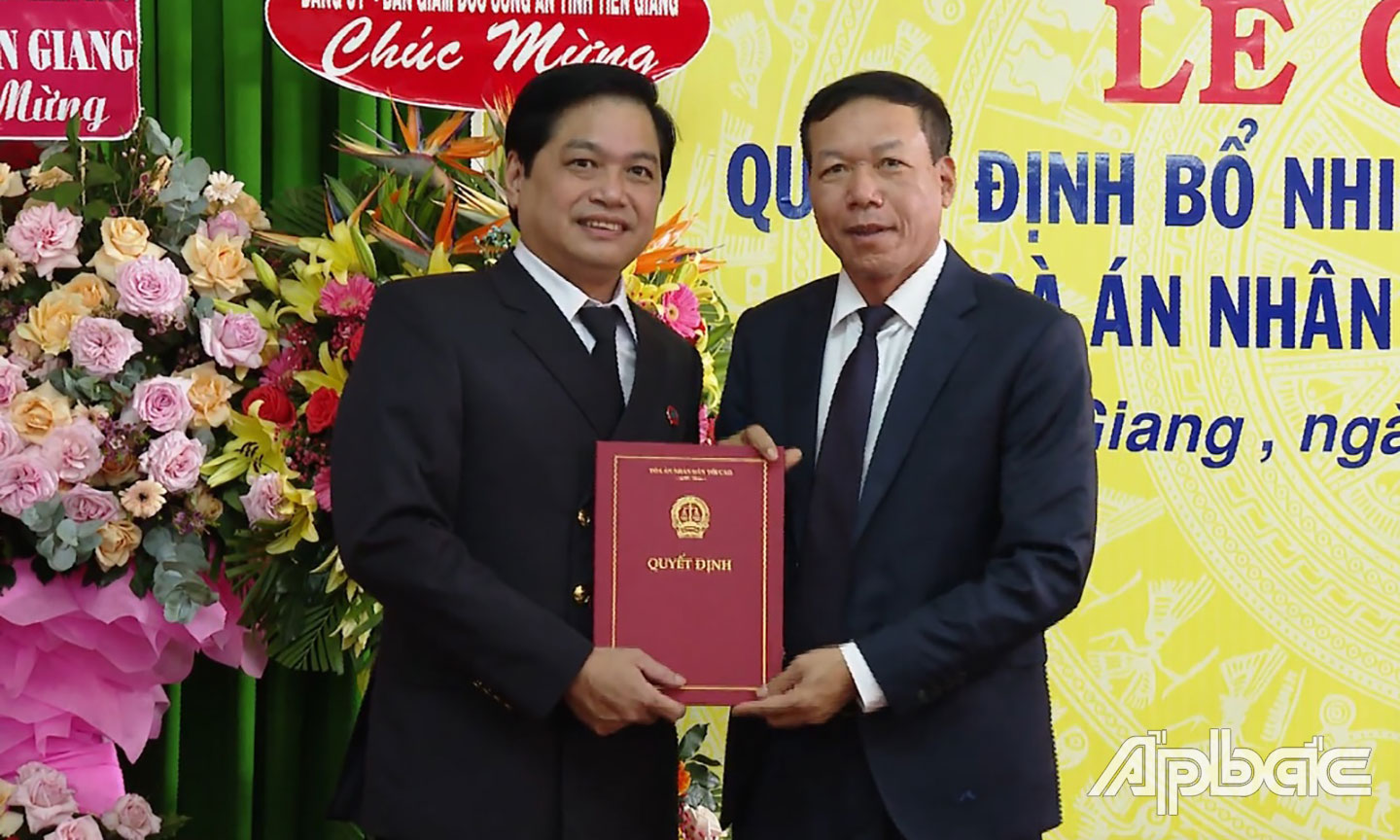 Nguyễn Thanh Phong giữ chức vụ