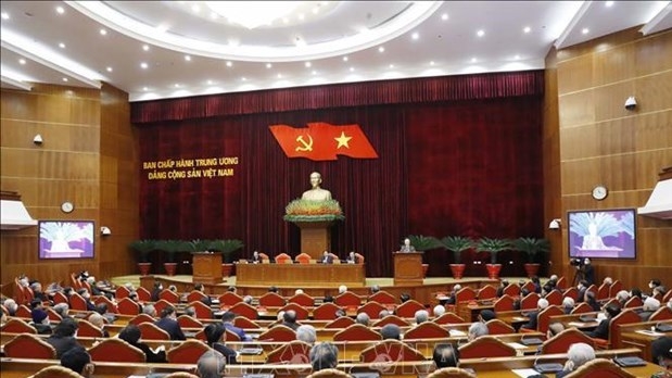 The Politburo meets with former Party and State leaders. (Photo: VNA).