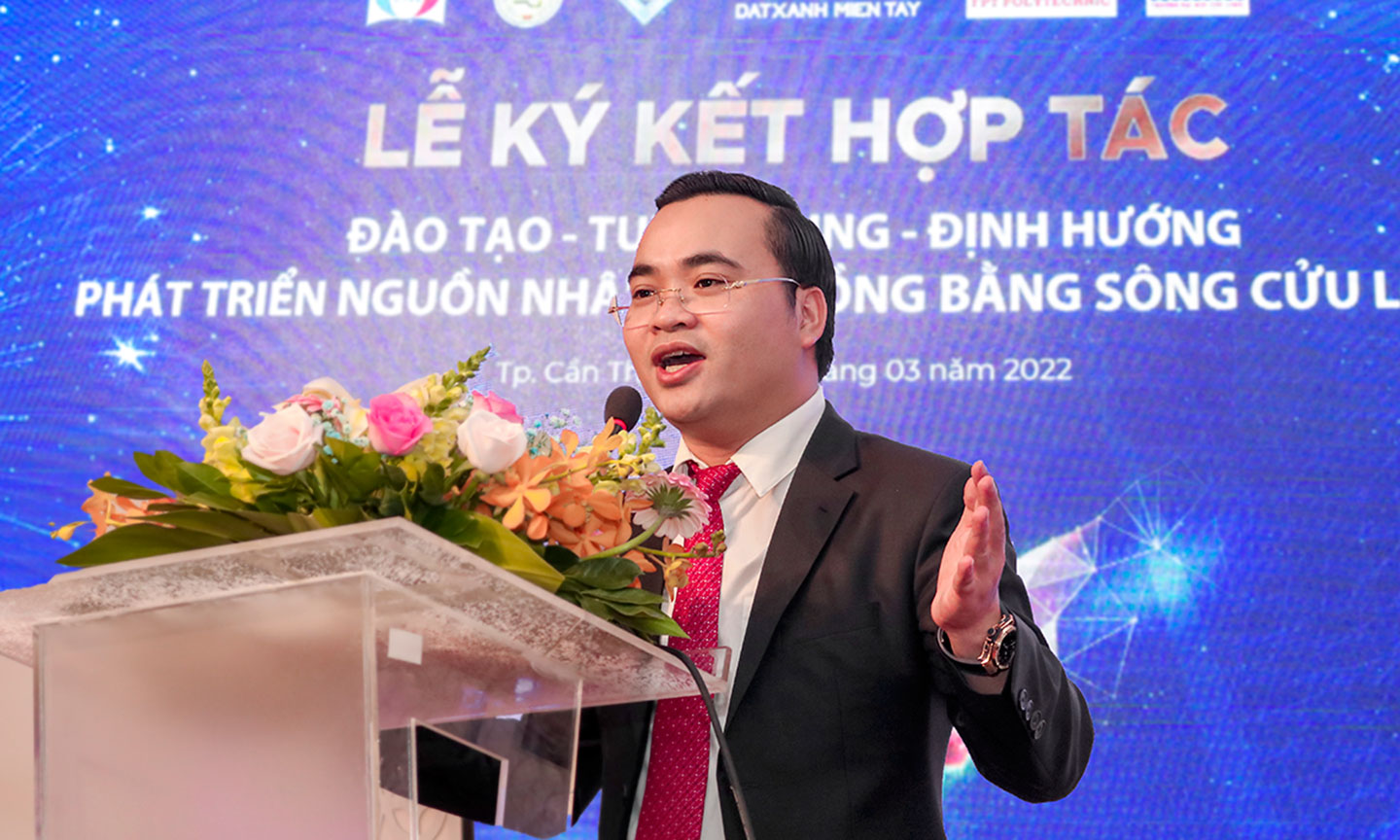 CEO Dương Quốc Thủy phát biểu tại sự kiện.