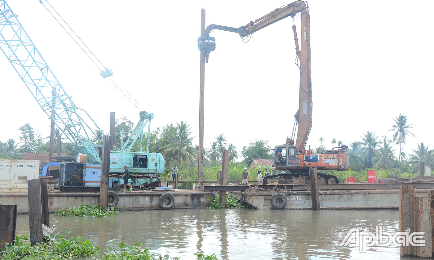 Cống Rạch Gầm đang được khẩn trương đẩy nhanh tiến độ thi công.