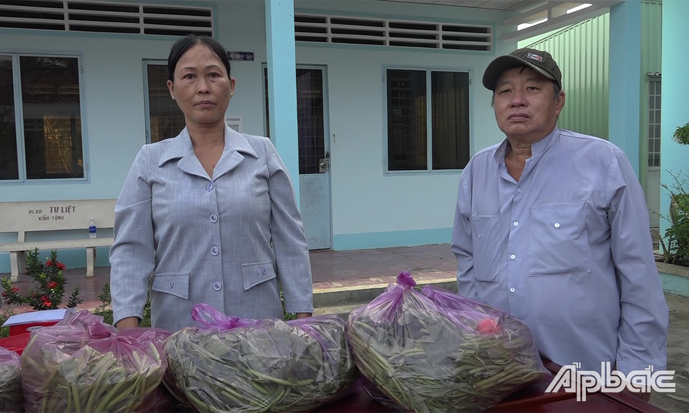 2 nhà hảo Nguyễn Hữu Đức và Trần Thị Tuyết Mai luôn tích cực đi đầu trong công tác nhân đạo xã hội tại địa phương