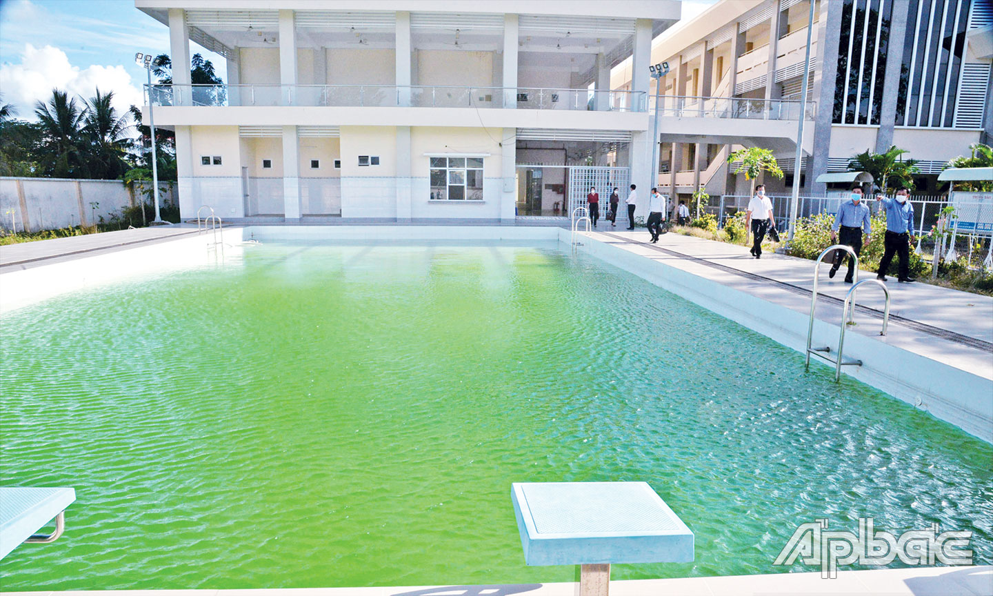 Hồ bơi Trường Cao đẳng Y tế Tiền Giang vẫn chưa được khai thác sử dụng hiệu quả.