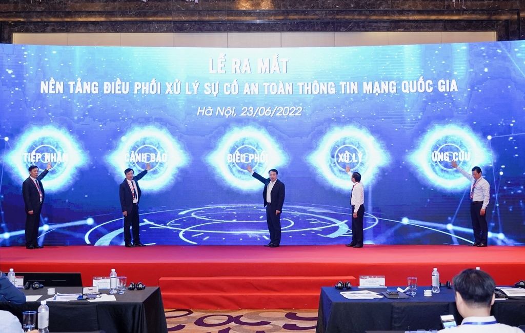 ABO/NDO - The Vietnam Security Summit 2022 opened in Hanoi on June 23 with three thematic sessions on measures to strengthen cybersecurity for digital government