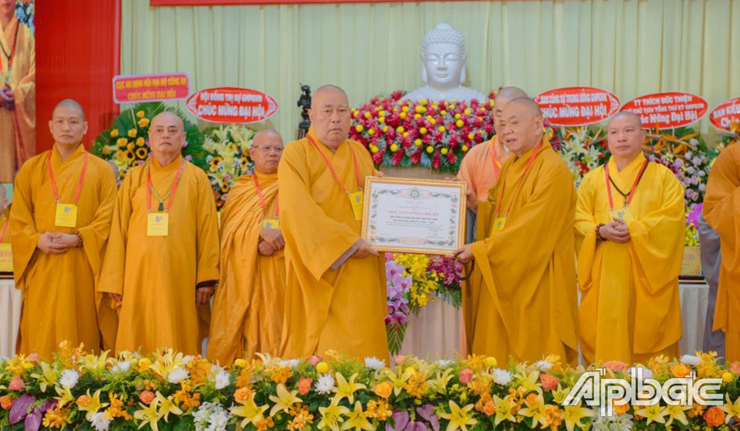 Tại Đại hội lần này có 09 tập thể và 25 cá nhân được Hội đồng trị sự Trung ương Giáo hội Phật giáo Việt Nam tặng Bằng tuyên dương công đức