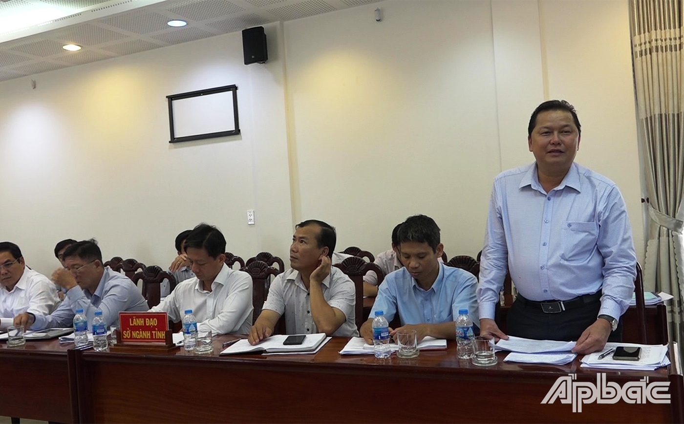 giám đốc Sở KH-ĐT Nguyễn Đình Thông phát biểu tại buổi làm việc
