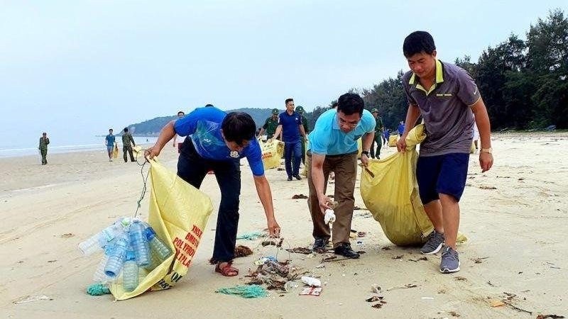 ABO/NDO - With the goal of building Co To into an island district without plastic waste, from September 1, Co To will pilot regulations that tourists do not bring plastic bottles, plastic bags, or materials with risk of environmental pollution when travelling in Co To.