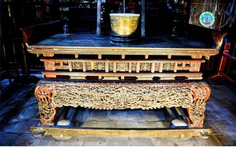 The altar in Keo Pagoda was recognised as a national treasure. (Photo: baovanhoa.vn).