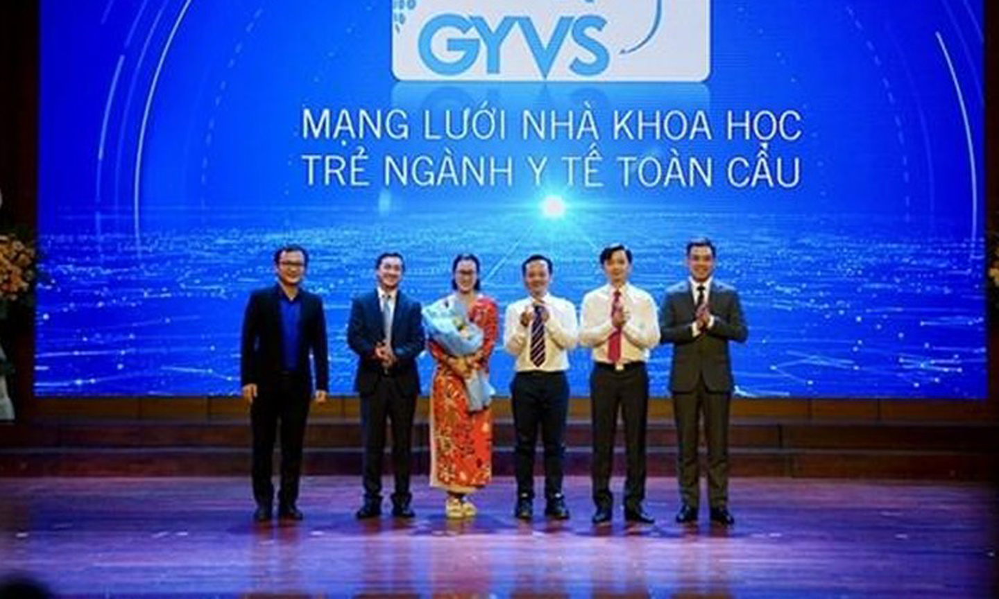 The Board of Directors of the Global Network of Young Vietnamese Medical Scientists for the term 2022-27. (Photo: VNA)