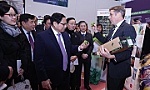 Prime Minister visits Netherlands' agriculture innovation hub