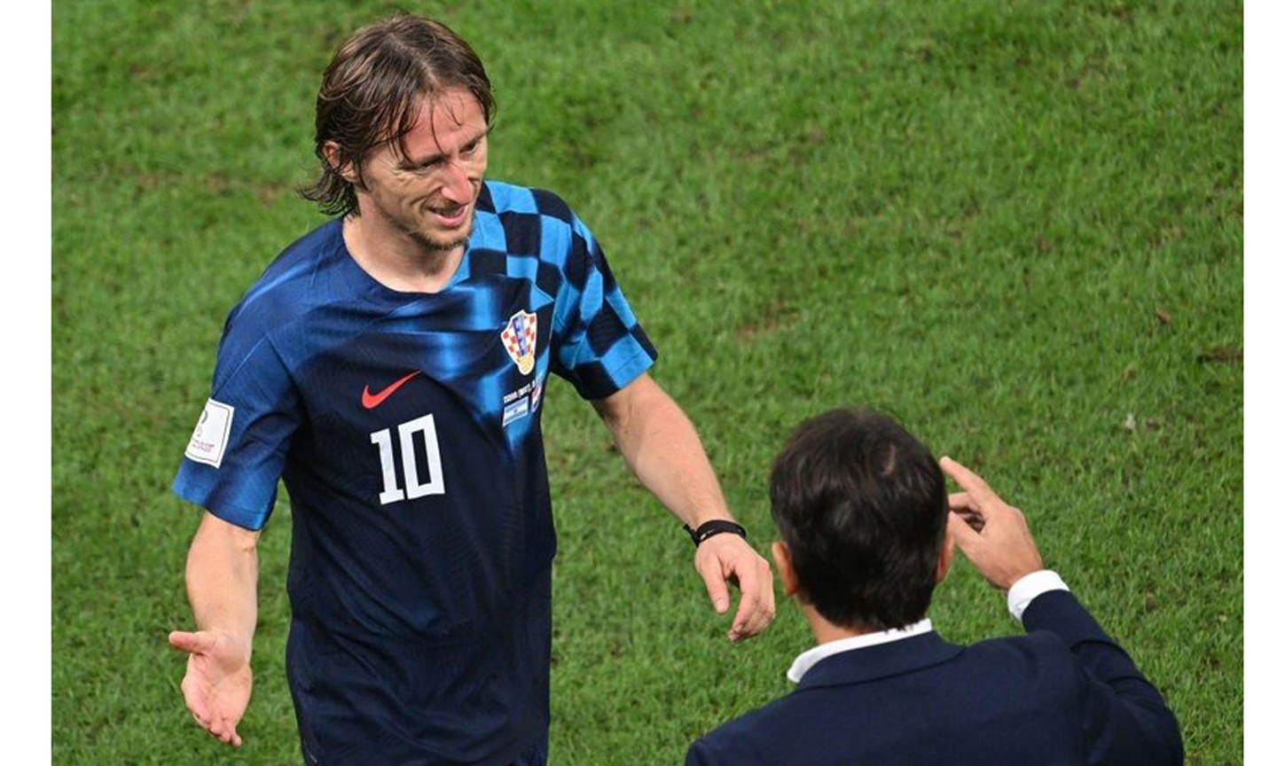 Luka Modric rời sân khi kết quả đã ngã ngũ. 