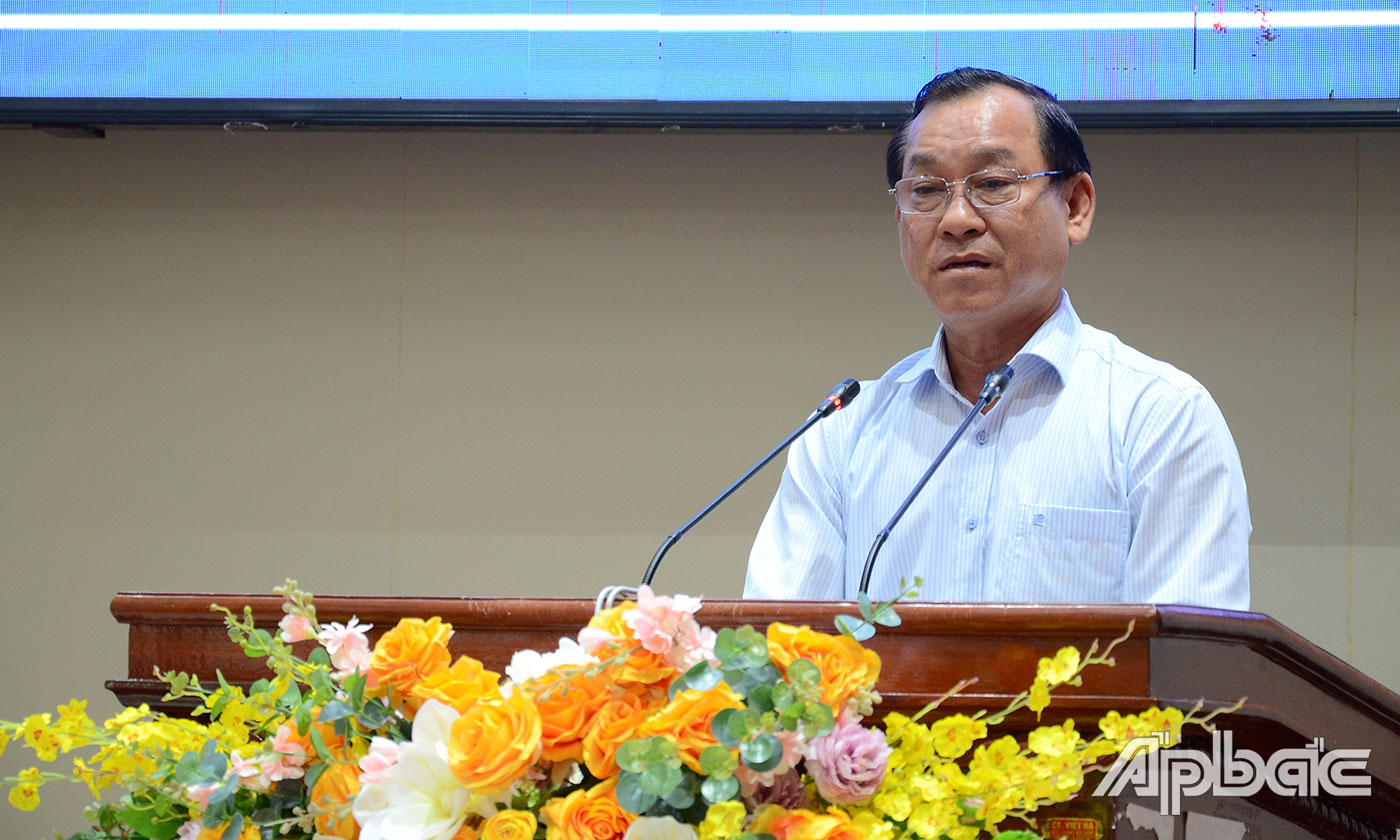 Đồng chí Nguyễn Văn Vĩnh phát biểu kết luận hội nghị.