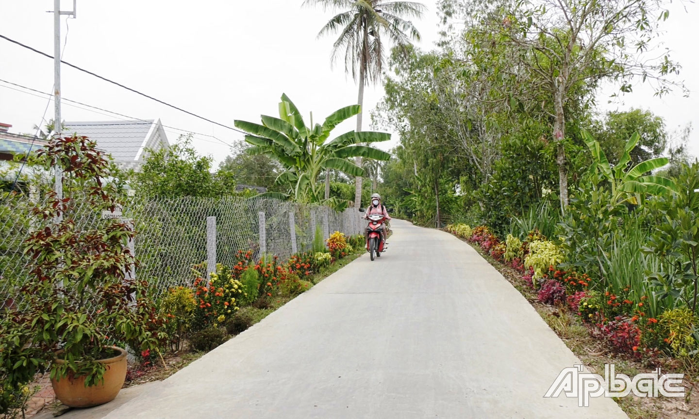  Đảng bộ, chính quyền và nhân dân huyện Cai Lậy tích cực xây dựng quê hương ngày thêm  giàu đẹp. 		                                                                                                                      Ảnh: QUẾ NGÂN