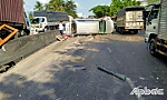 Tai nạn giao thông giữa xe container và xe ô tô khiến 6 người bị thương