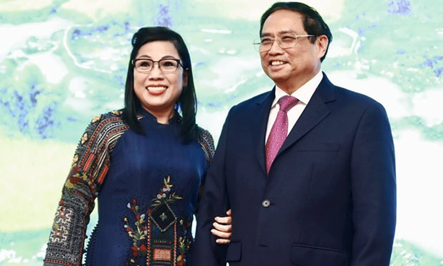 Prime Minister Pham Minh Chinh and his spouse.