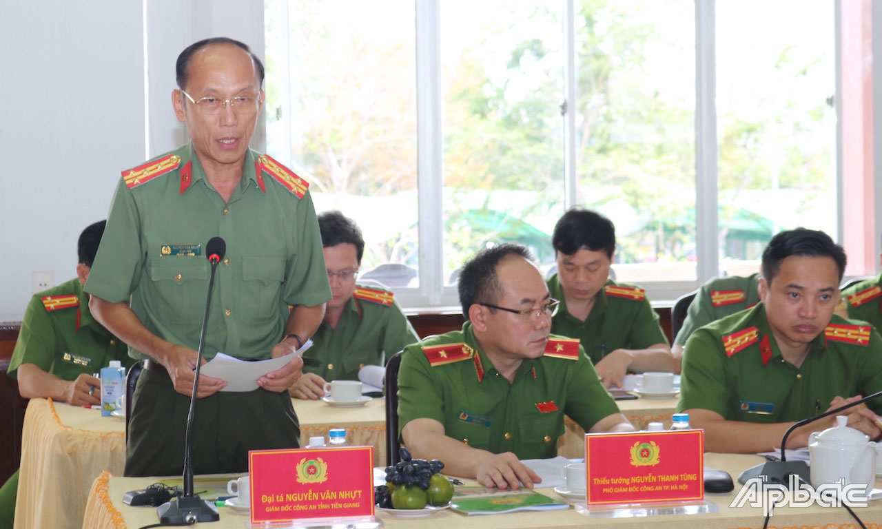 Đại tá Nguyễn Văn Nhựt báo cáo công tác điều tra, khám khá chuyên án cưỡng đoạt tài sản liên quan đến Công ty Luật TNHH Pháp Việt.