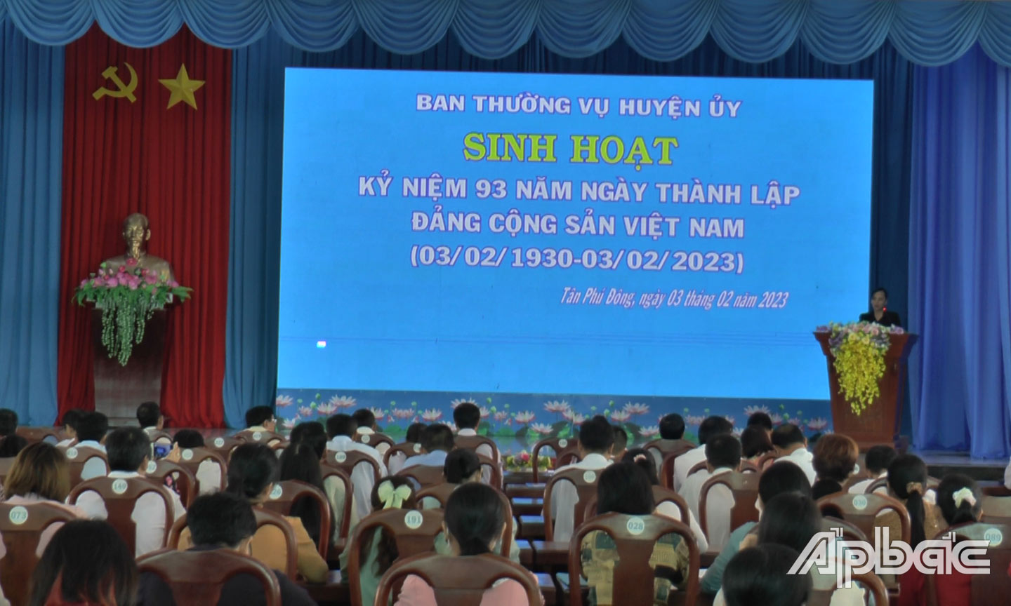 Ban Thường vụ Huyện ủy Tân Phú Đông tổ chức sinh hoạt kỷ niệm 93 năm Ngày thành lập Đảng Cộng sản Việt Nam (3-2-1930 - 3-2-2023).