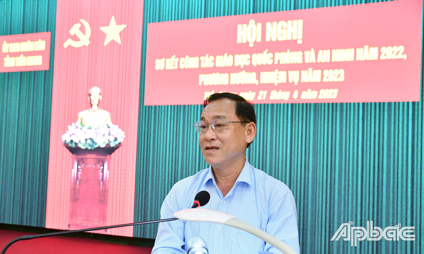  Ông Nguyễn Văn Vĩnh, Chủ tịch UBND tỉnh phát biểu kết luận tại hội nghị.