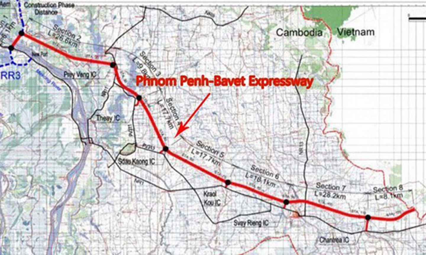 Cambodia is to start construction of the Phnom Penh-Bavet Expressway close to Vietnam’s Moc Bai international border gate in June 2023. (Photo: https:khmertimeskh.com).
