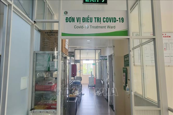 Trong ảnh: Khu vực cách ly, điều trị bệnh nhân COVID-19 tại Bệnh viện Lê Văn Thịnh, Thành phố Hồ Chí Minh. Ảnh: Đinh Hằng/TTXVN