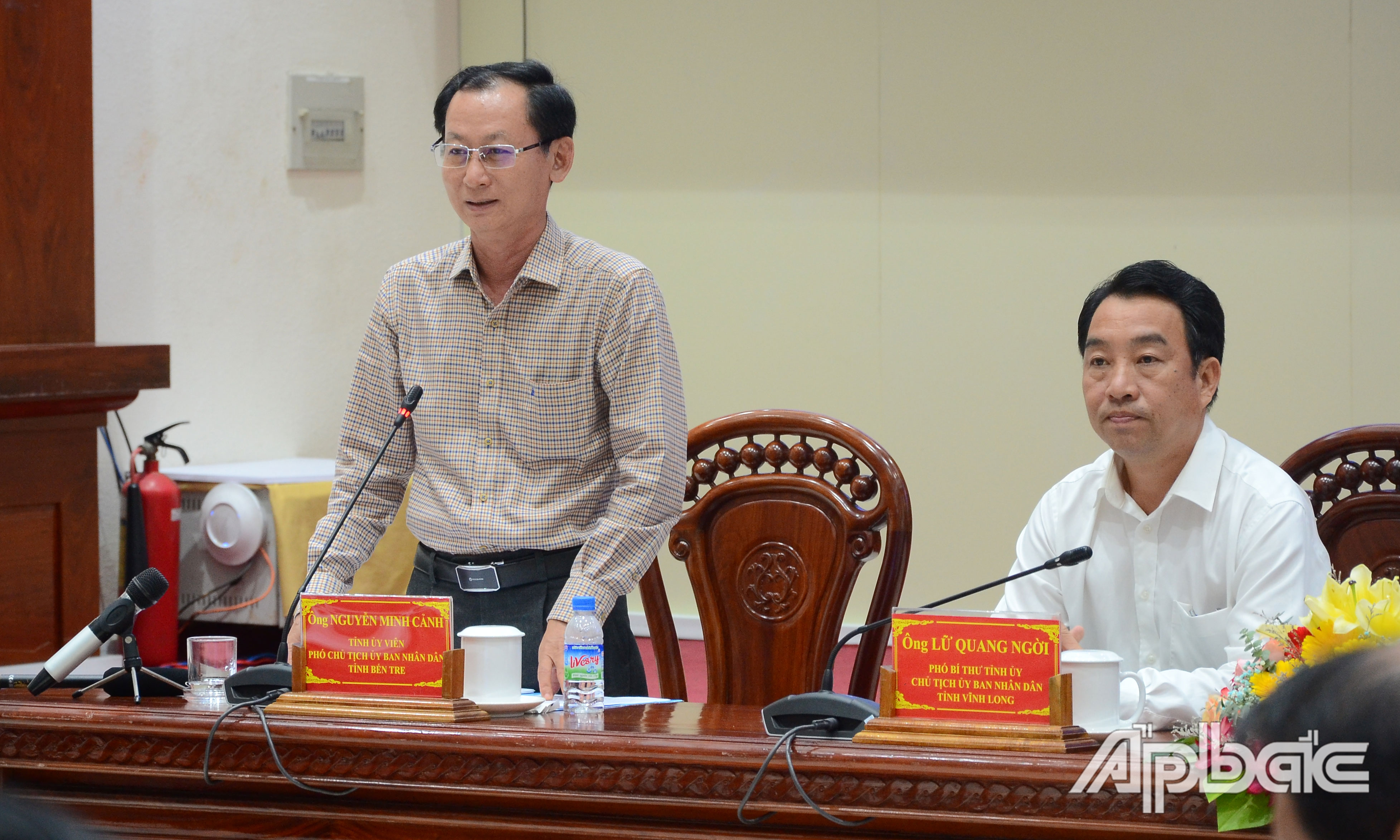 Phó Chủ tịch UBND tỉnh Bến Tre Nguyễn Minh Cảnh phát biểu tại hội nghị.