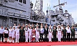 US Navy's aircraft carrier visits Vietnam