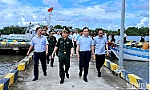 Deputy PM inspects IUU fishing prevention measures in Ca Mau