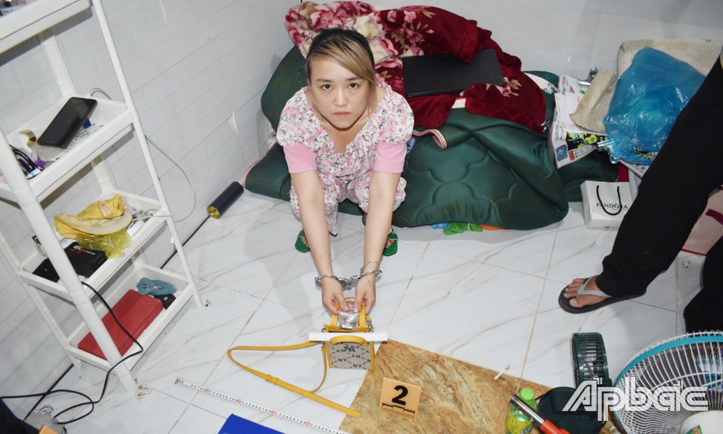 Đối tượng Liên.