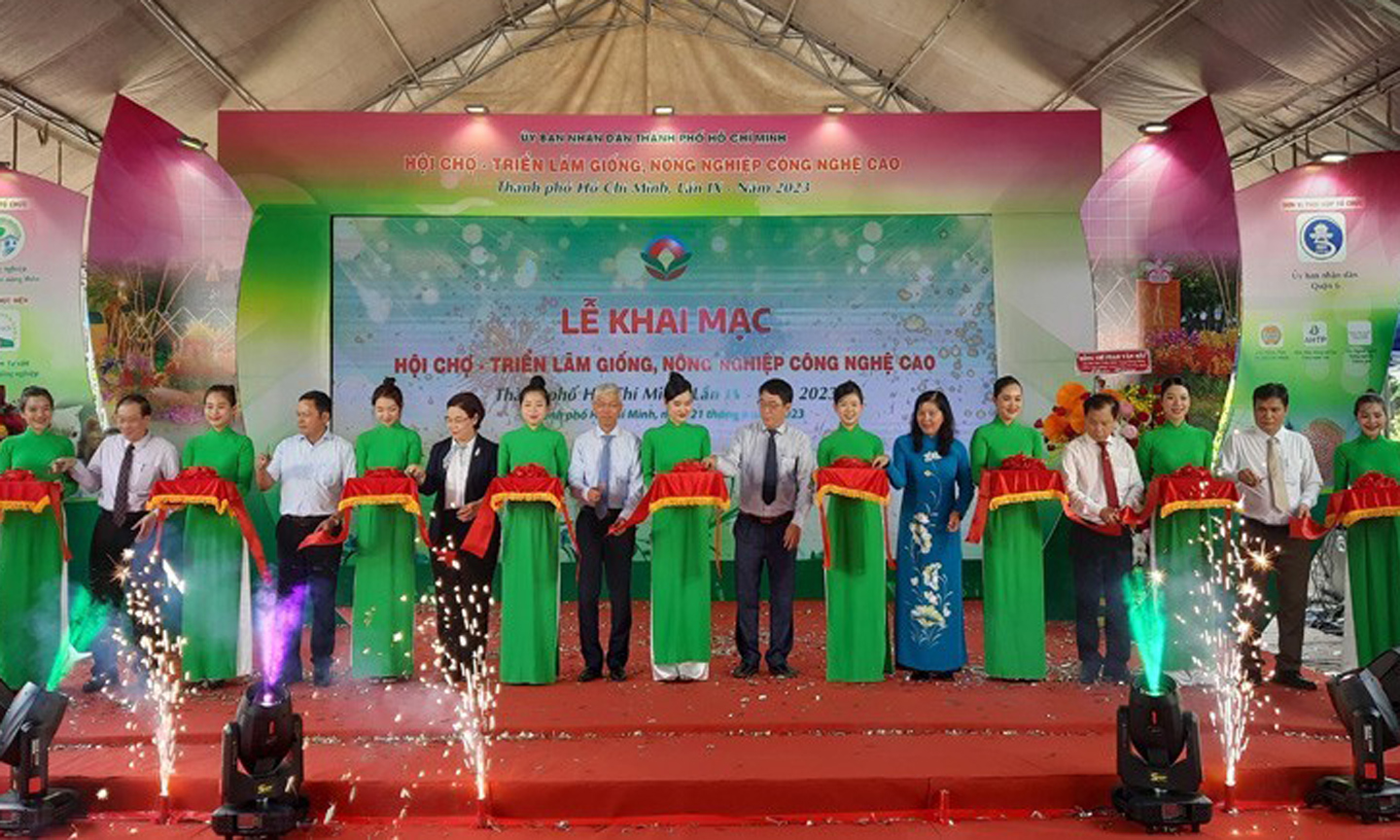 ABO/NDO- On June 21, the Department of Agriculture and Rural Development of Ho Chi Minh City coordinated with related units, to open the Ho Chi Minh City Fair and Exhibition of Seeds and Hi-Tech Agriculture 2023. 