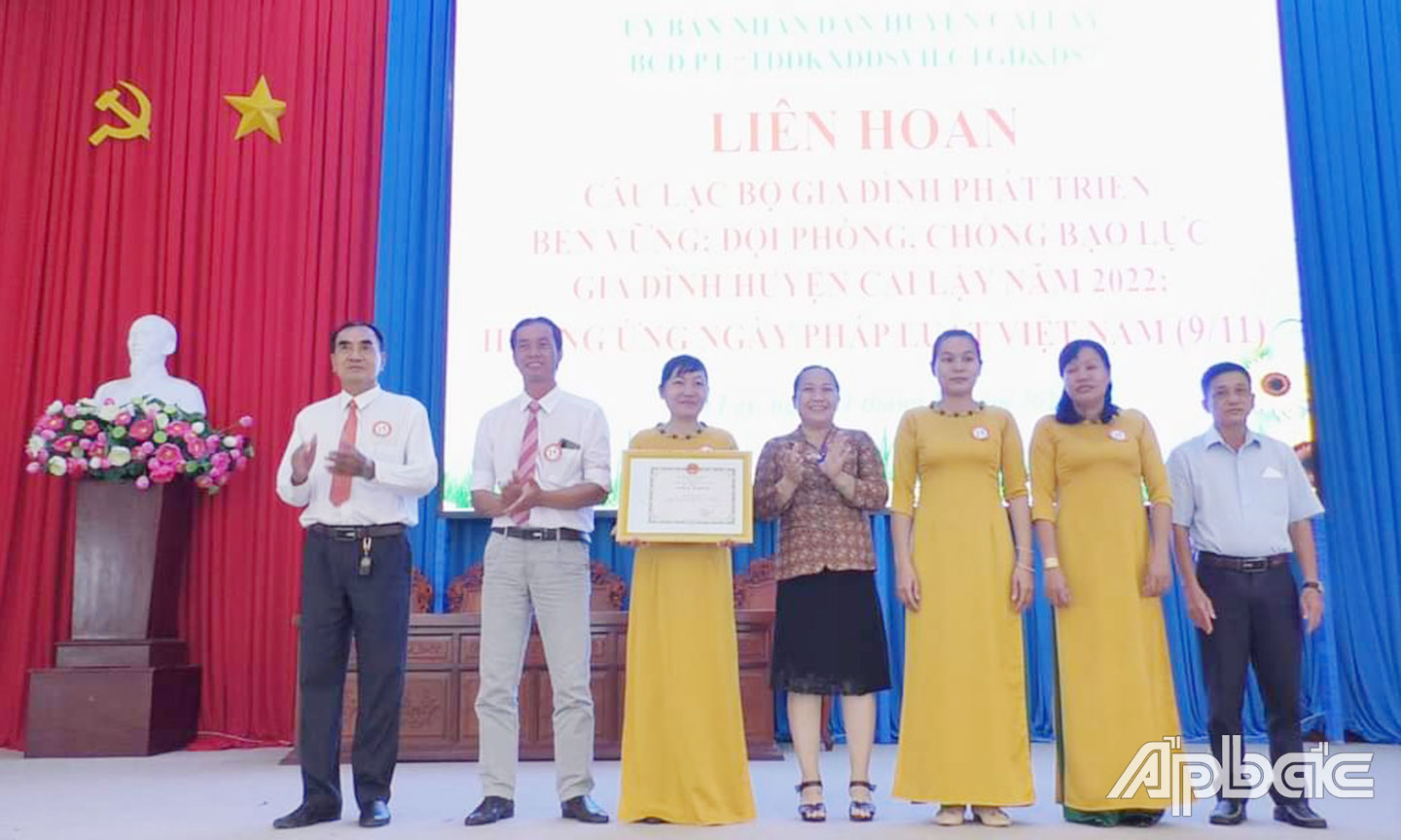 Liên hoan Câu lạc bộ “Gia đình phát triển bền vững” và đội, nhóm phòng, chống bạo lực gia đình huyện Cai Lậy năm 2022.