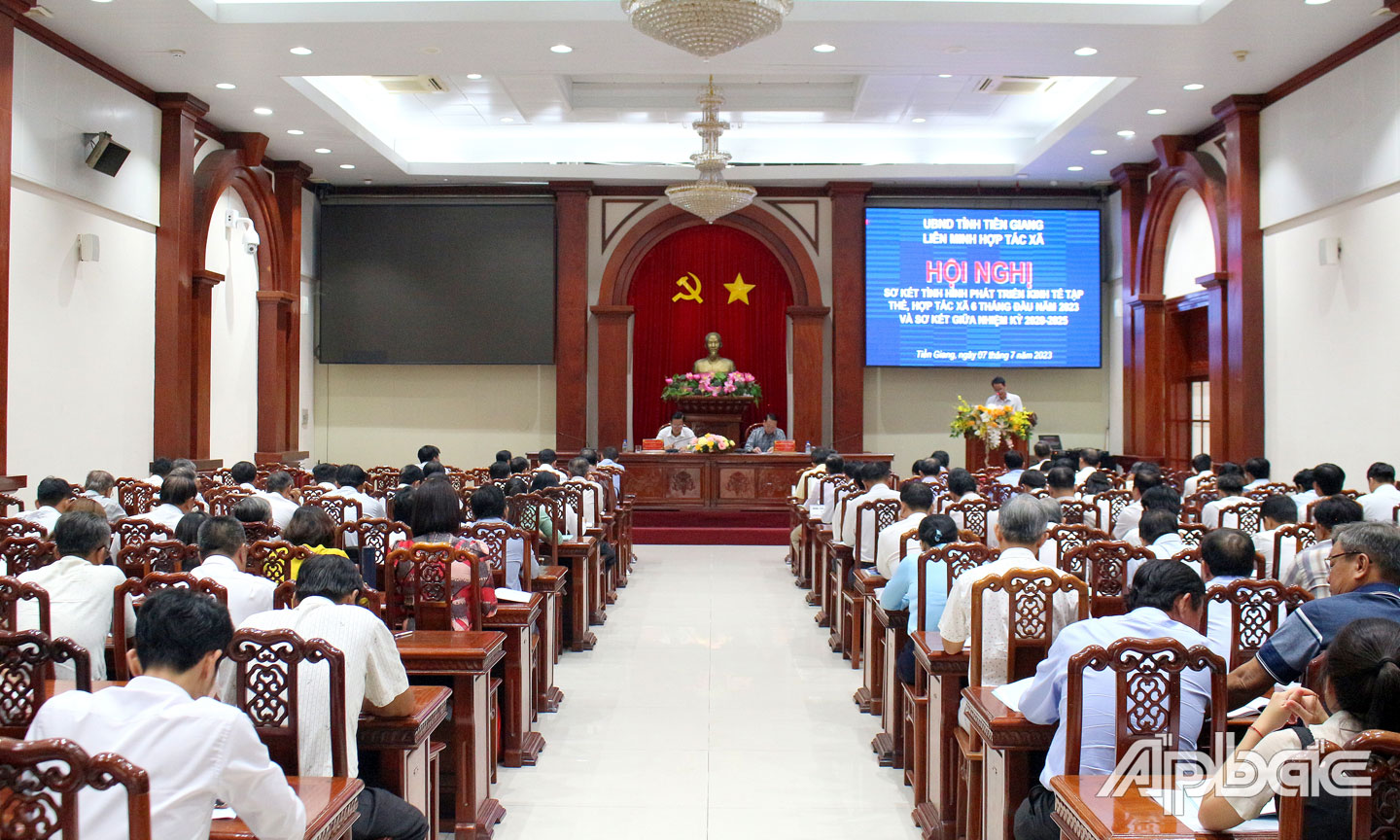 Quang cảnh hội nghị.