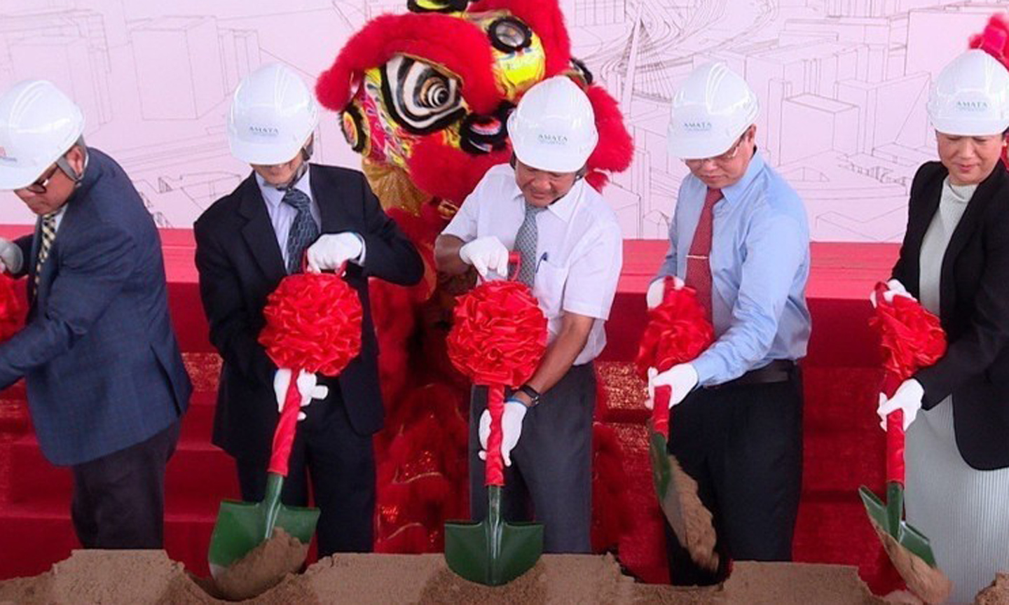 The ground-breaking ceremony for the Long Thanh High-tech Industrial Park.