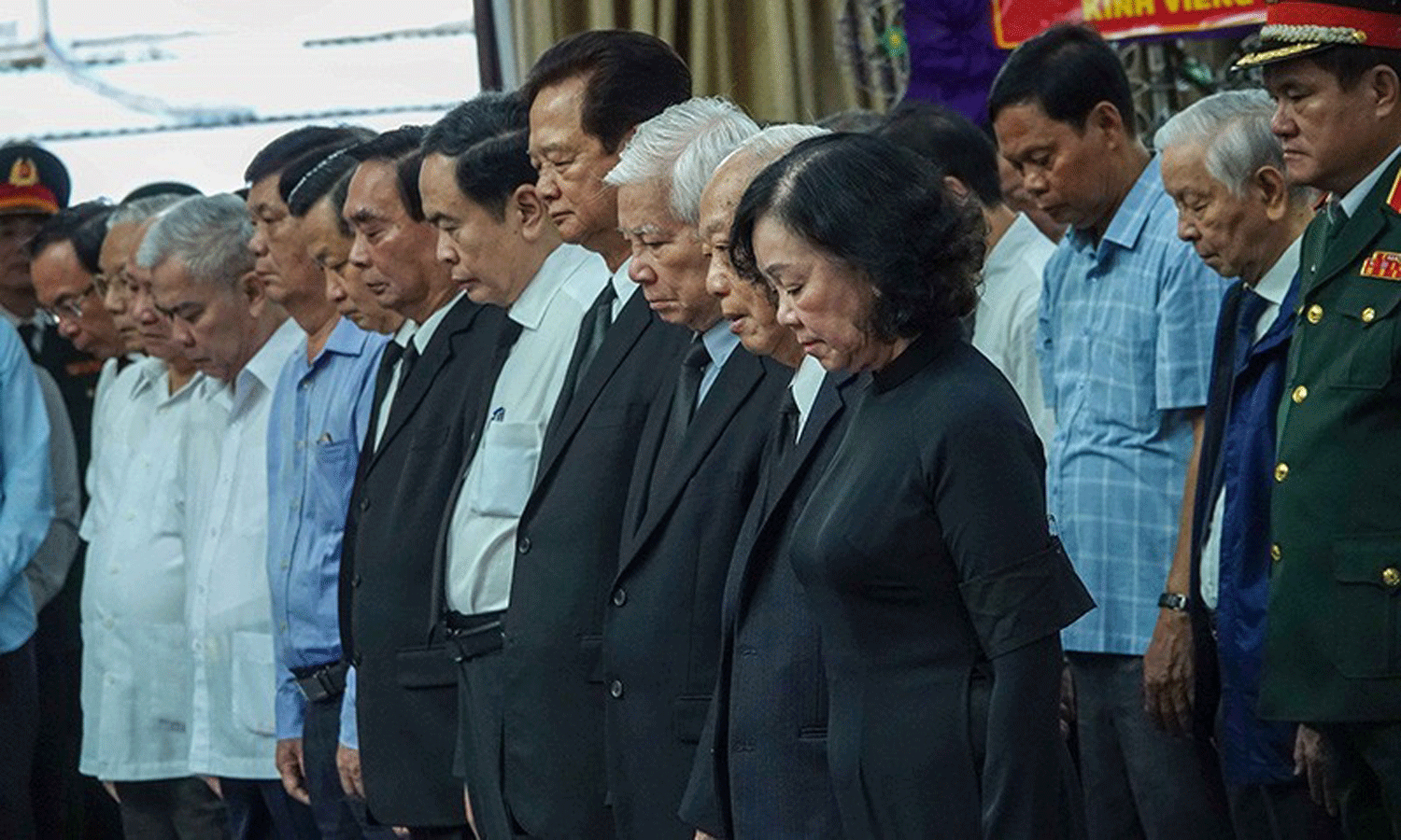 ABO/NDO- A respect-paying ceremony for former Politburo member and former Head of the Party Central Committee (PCC)’s Organisation Commission Le Phuoc Tho, was held in Can Tho City on July 9, as national funeral etiquette.