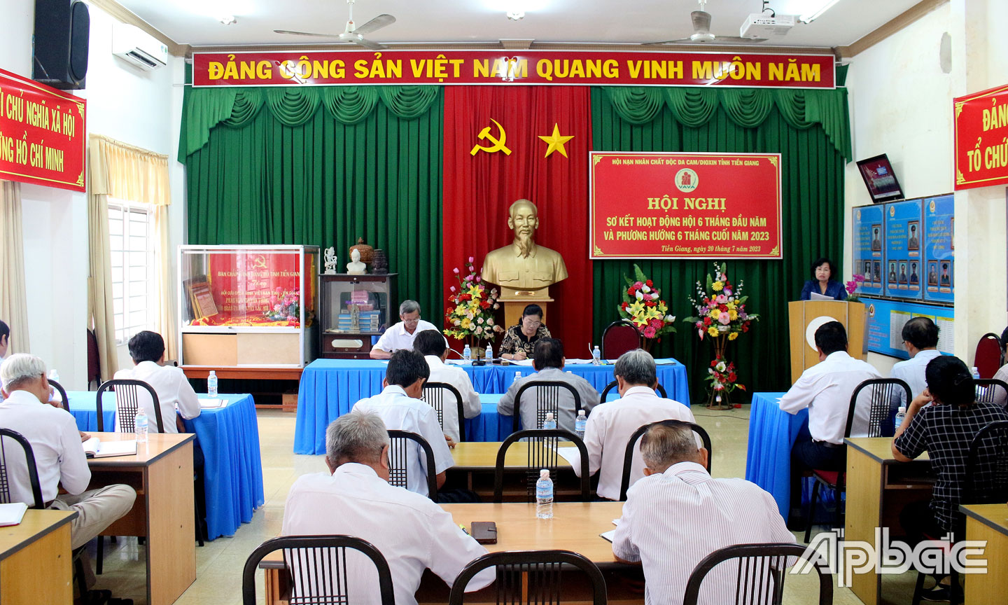 Quang cảnh hội nghị.