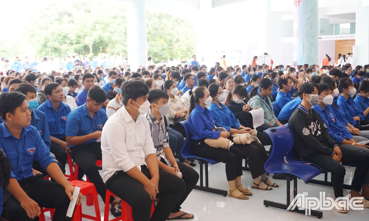 Ngày hội thu hút đông đảo các bạn học sinh, sinh viên tham gia