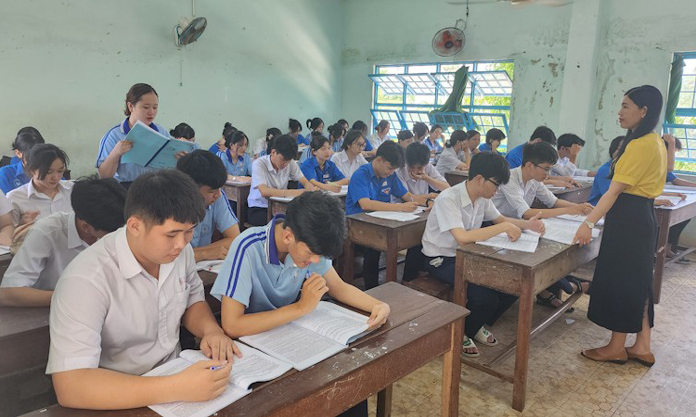 Giờ học của học sinh Trường trung học phổ thông Phan Chu Trinh (thành phố Phan Thiết, tỉnh Bình Thuận).