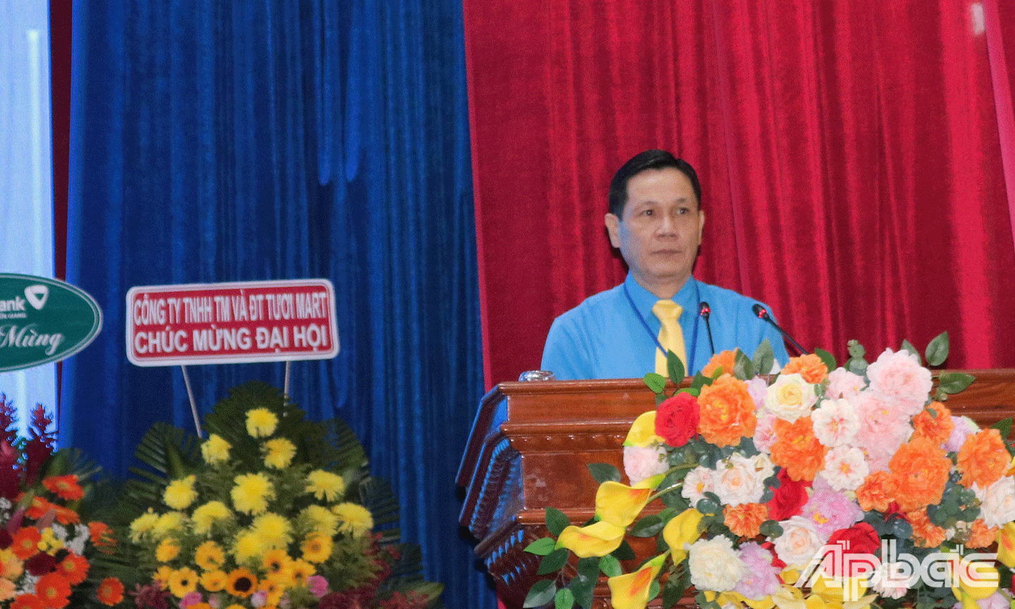 Đồng chí Lê Minh Hùng Chủ tịch Liên đoàn Lao động tỉnh Tiền Giang phát biểu chỉ đạo tại Đại hội