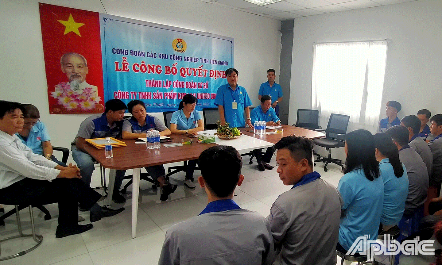 Công đoàn các khu nghiệp tỉnh Tiền Giang phối hợp với Công ty TNHH Sản Phẩm Kim Loại United Brothers tại khu công nghiệp Long Giang, huyện Tân Phước, tỉnh Tiền Giang 