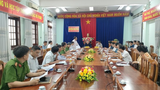 Quang cảnh buổi làm việc.