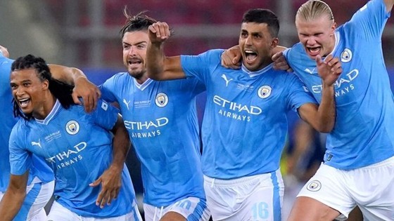 Cầu thủ Man.City ăn mừng khi đánh bại Sevilla với tỷ số 5-4 trong loạt sút luân lưu.