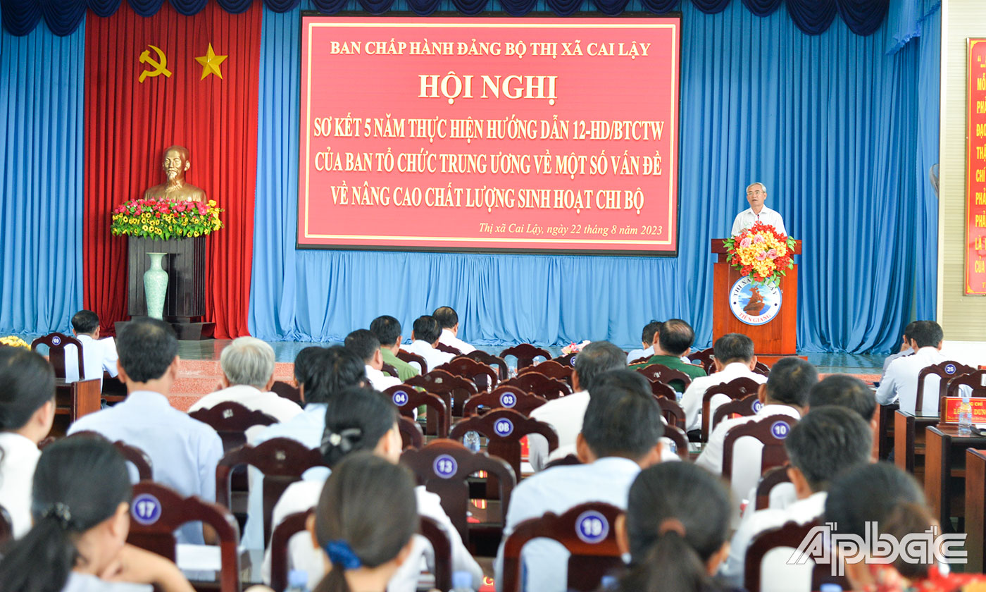 Quang cảnh hội nghị.