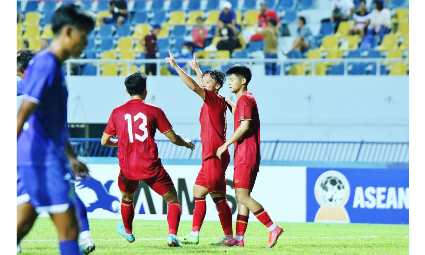 U23 Việt Nam đang dự giải U23 Đông Nam Á 2023 với nhiều cầu thủ còn trong độ tuổi U20. Ảnh: VFF