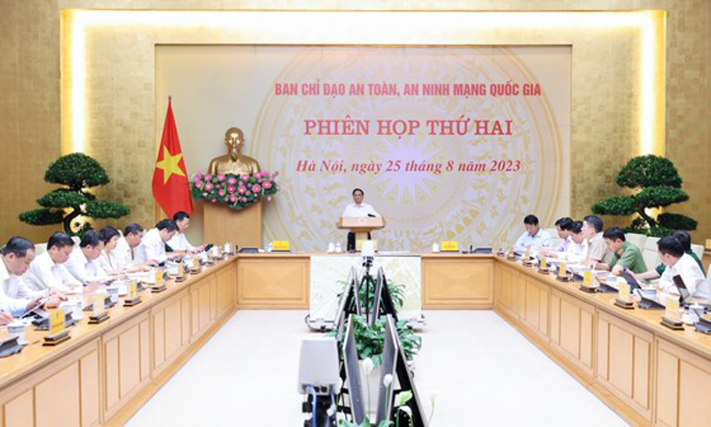 Thủ tướng Phạm Minh Chính phát biểu tại phiên họp Ban chỉ đạo an toàn, an ninh mạng quốc gia lần thứ hai. Ảnh: VIẾT CHUNG