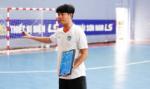 Làm mới cho nền futsal