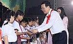 President attends mid-autumn event in Binh Phuoc